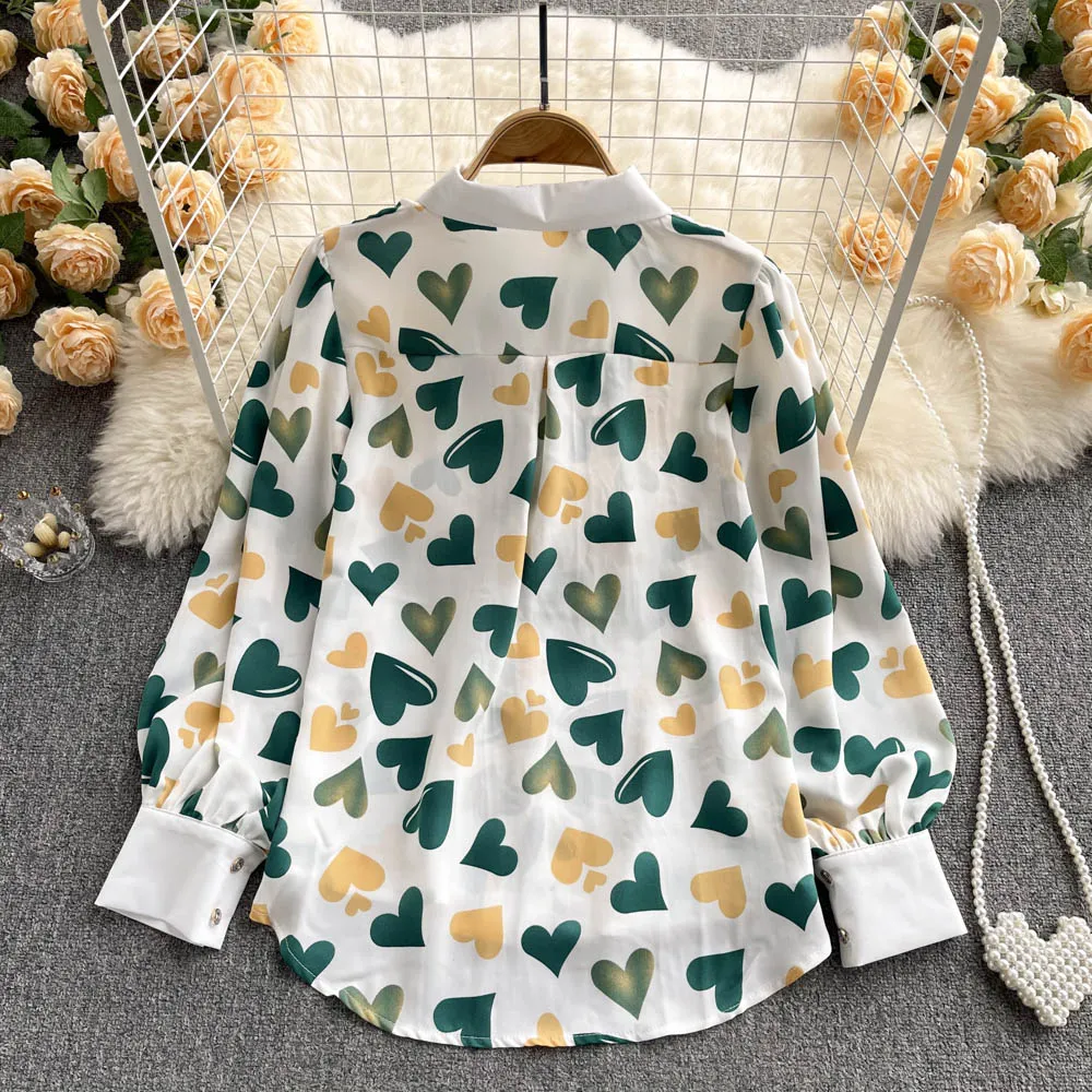 Cute heart pattern top    S170