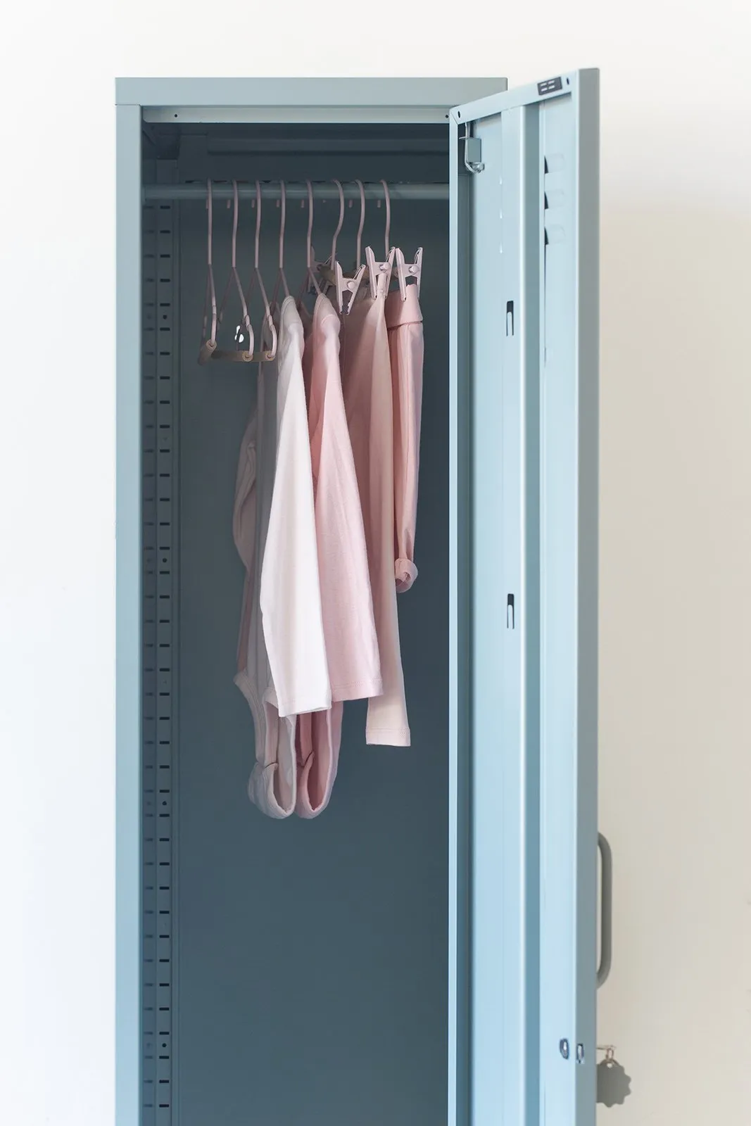 Kids Clip Hangers In Blush