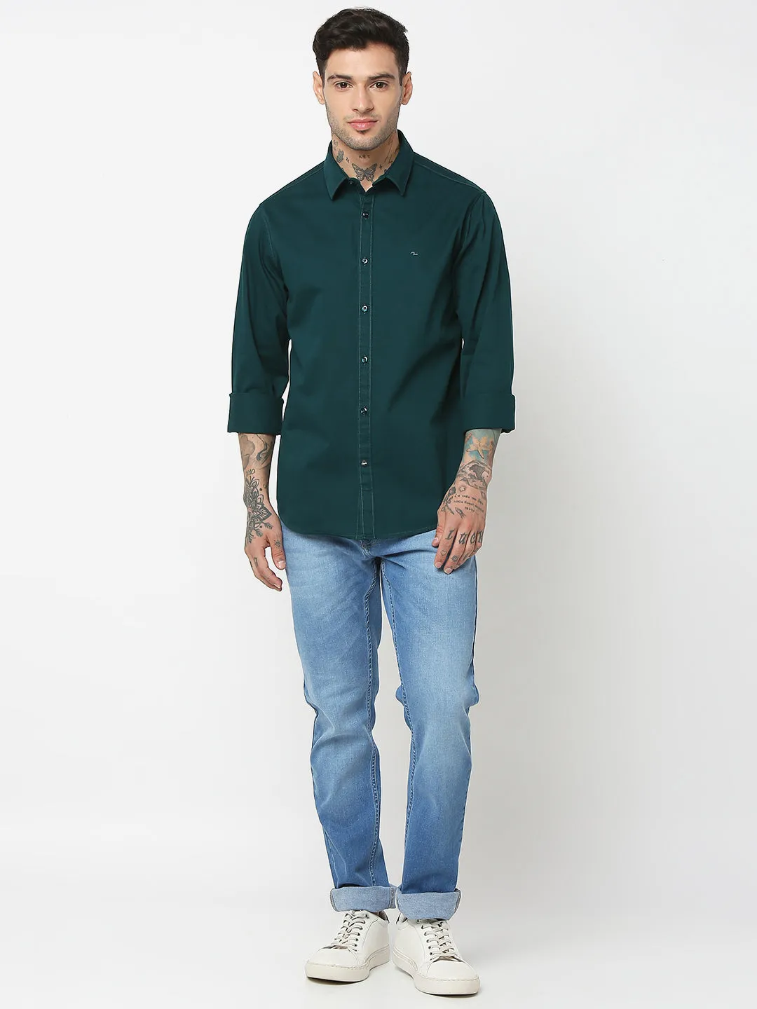 Spykar Men Dark Green Cotton Slim Fit Plain Shirts