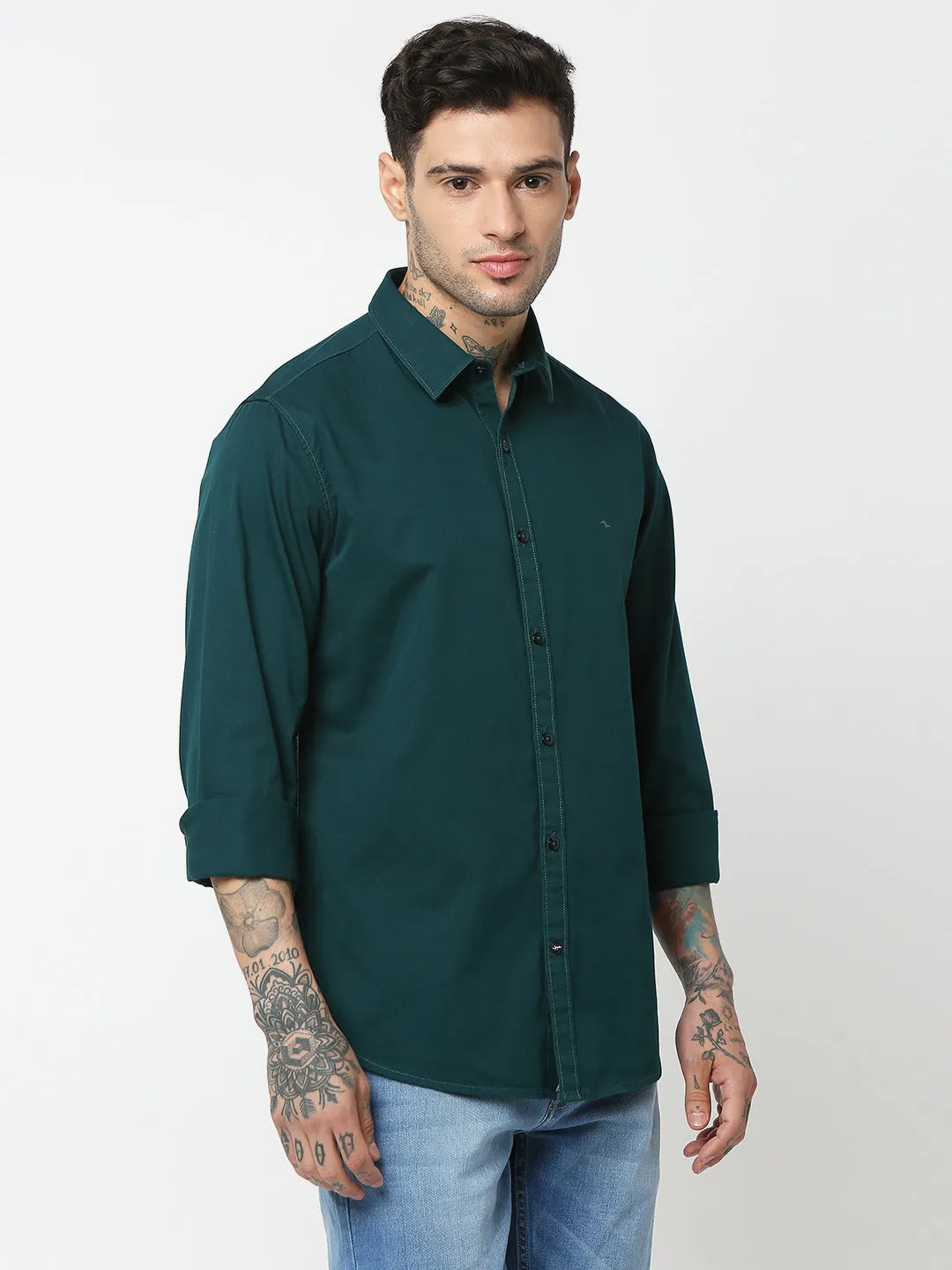 Spykar Men Dark Green Cotton Slim Fit Plain Shirts