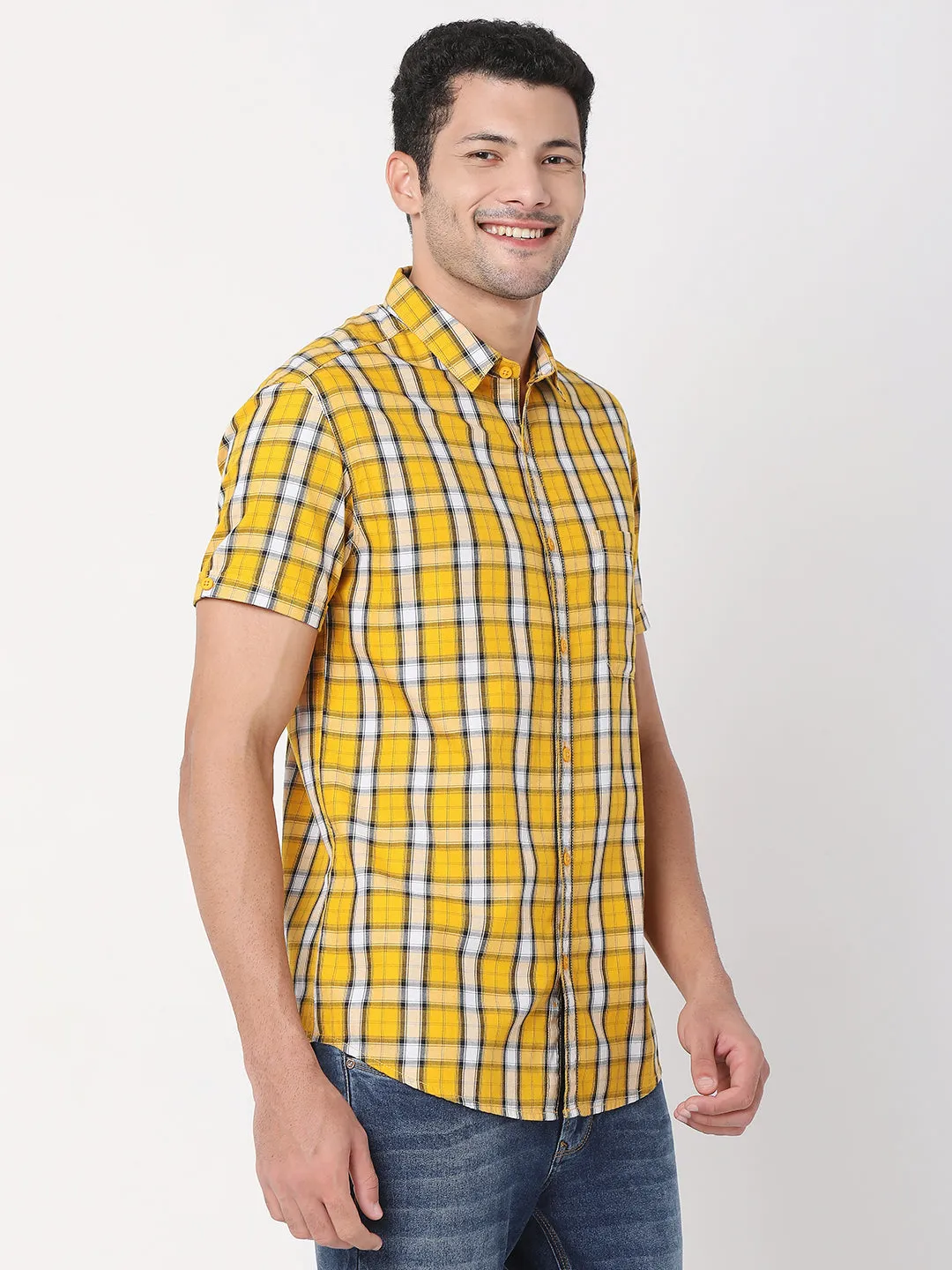 Spykar Men Yellow Cotton Half Sleeve Checkered Shirt