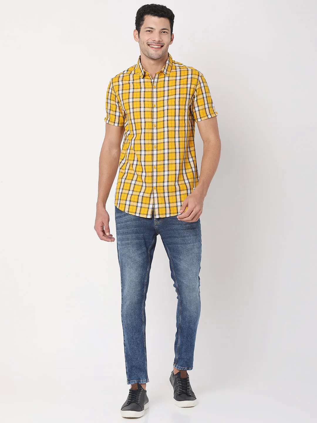 Spykar Men Yellow Cotton Half Sleeve Checkered Shirt